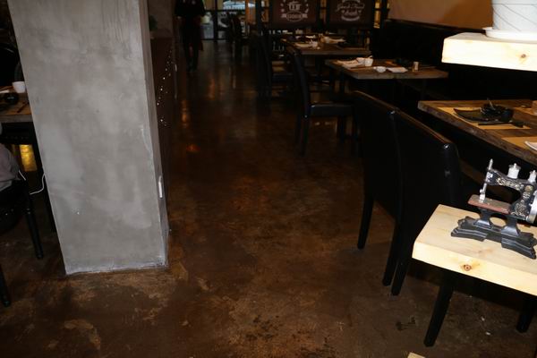 復(fù)古漆紅銅色