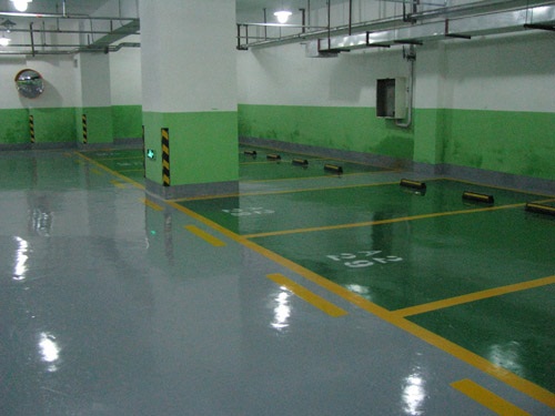 自流平環氧地坪漆的施工步驟和施工注意事項